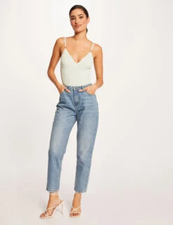 Débardeur Bretelles Fines à Col En V Vert Clair Femme -Tenue Legere Boutique debardeur bretelles fines a col en v vert clair femme vue5 32536300885760607