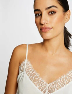 Débardeur Bretelles Fines Avec Dentelle Ecru Femme 11 Débardeur Bretelles Fines Avec Dentelle Ecru Femme -Tenue Legere Boutique debardeur bretelles fines avec dentelle ecru femme vue4 32536300885780201