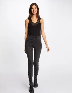 Débardeur Bretelles Larges Avec Dentelle Noir Femme -Tenue Legere Boutique debardeur bretelles larges avec dentelle noir femme vue5 32536300883940100