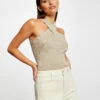 Débardeur Pull Bretelles Croisées Au Col Beige Clair Femme -Tenue Legere Boutique debardeur pull bretelles croisees au col beige clair femme vue1 32536300953700209