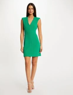 Robe Ajustée Sans Manches Col En V Vert Moyen Femme 11 Robe Ajustée Sans Manches Col En V Vert Moyen Femme -Tenue Legere Boutique robe ajustee sans manches col en v vert moyen femme vue5 32536300931790608