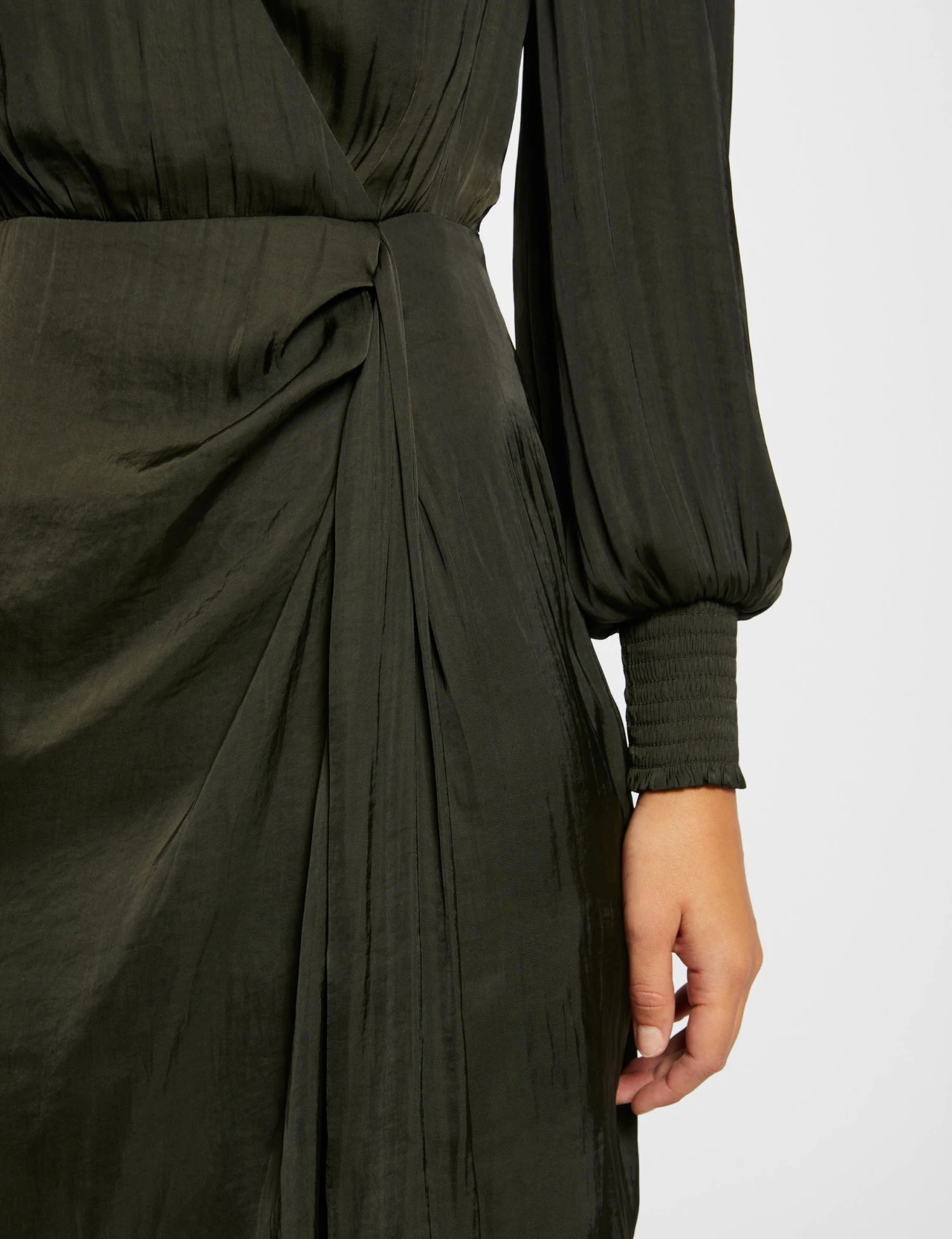 Robe Cintrée Drapée Satin Vert Fonce Femme 7 Robe Cintrée Drapée Satin Vert Fonce Femme – Image 5