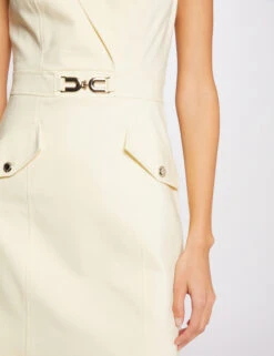 Robe Droite Avec Ornement Métallique Jaune Paille Femme 9 Robe Droite Avec Ornement Métallique Jaune Paille Femme -Tenue Legere Boutique robe droite avec ornement metallique jaune paille femme vue6 32536300896940402