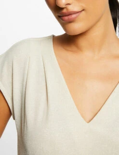 T-shirt Manches Courtes à Col En V Ivoire Femme -Tenue Legere Boutique t shirt manches courtes a col en v ivoire femme vue4 32536300928580203