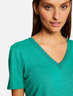 T-shirt Manches Courtes à Col En V Vert Moyen Femme -Tenue Legere Boutique t shirt manches courtes a col en v vert moyen femme vue4 32536300928670608