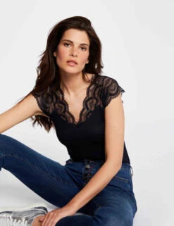 T-shirt Manches Courtes à Dentelle Marine Femme