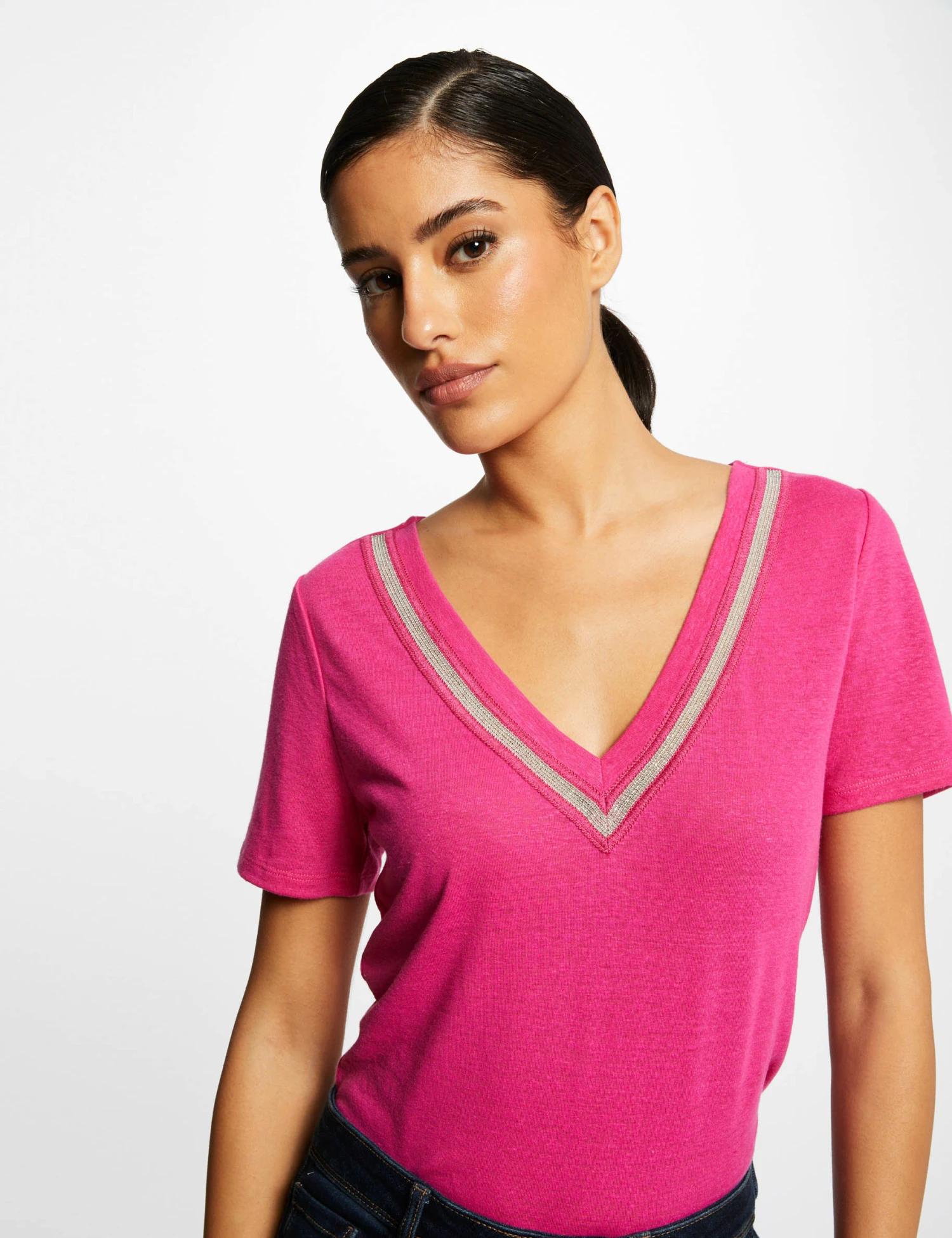 T-shirt Manches Courtes à Détails Bijoux Rose Fonce Femme 3 T-shirt Manches Courtes à Détails Bijoux Rose Fonce Femme