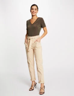 T-shirt Manches Courtes Avec Col En V Taupe Femme -Tenue Legere Boutique t shirt manches courtes avec col en v taupe femme vue5 32536300868200707