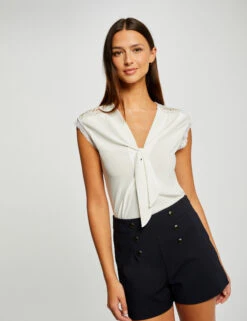 T-shirt Manches Courtes Avec Noeud Ecru Femme