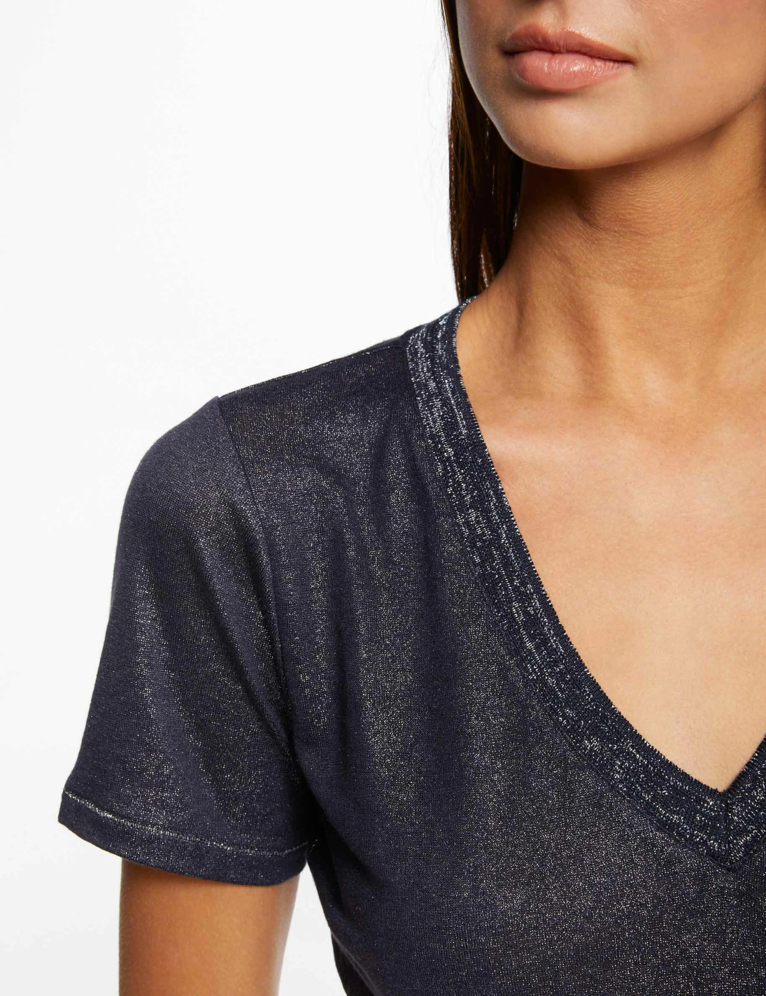 T-shirt Manches Courtes Col En V Marine Femme 7 T-shirt Manches Courtes Col En V Marine Femme – Image 5