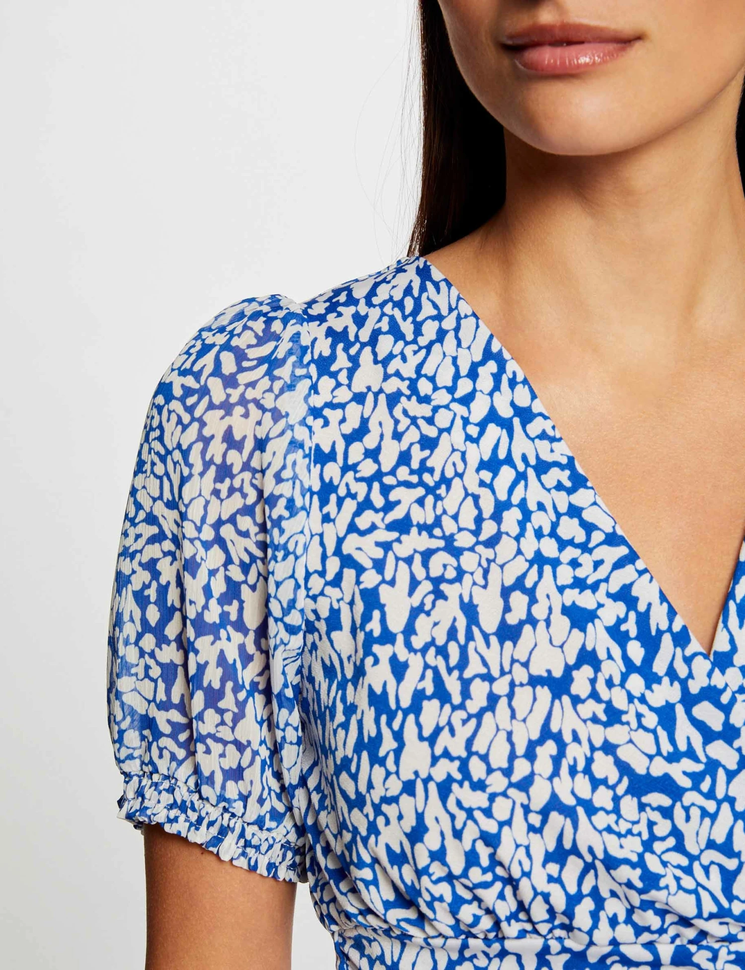 T-shirt Manches Courtes Imprimé Abstrait Bleu Femme 7 T-shirt Manches Courtes Imprimé Abstrait Bleu Femme – Image 5